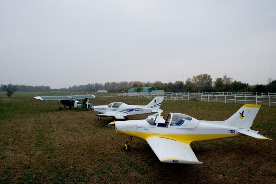 Aviosuperficie airfield friuli 02 890x593 Laviosuperficie e campo volo di Codroipo in Friuli