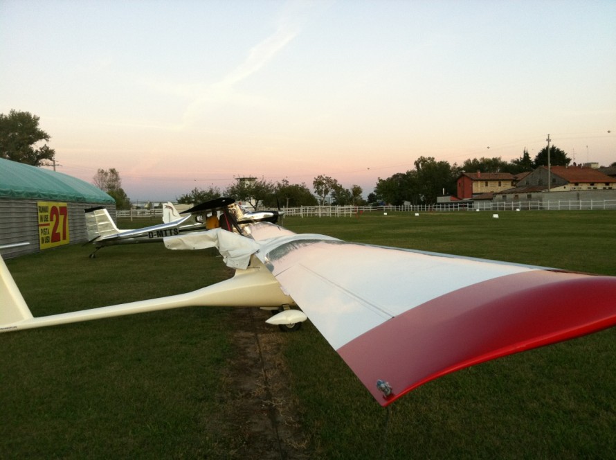 Aviosuperficie airfield friuli 09 890x664 Laviosuperficie e campo volo di Codroipo in Friuli